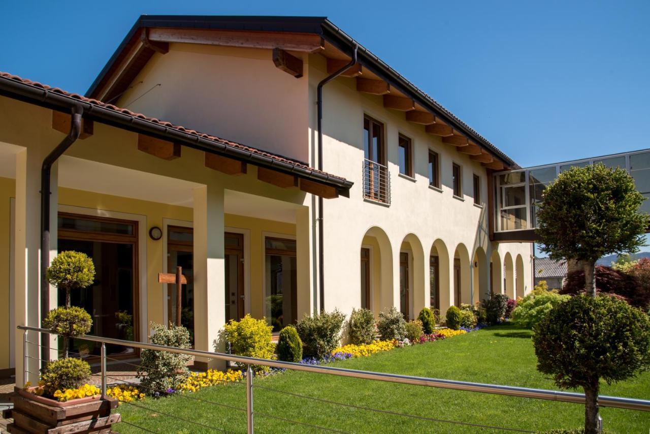 Resort Monviso Sanfront Kültér fotó